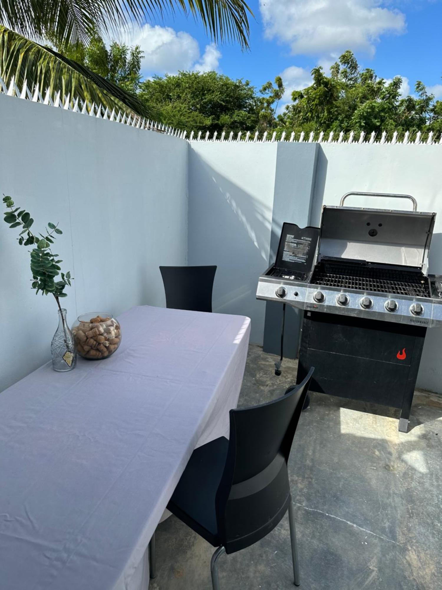 Villa Susanna 3 Bedroom 2 Bathroom House Sleeps 6Plus 威廉斯塔德 外观 照片